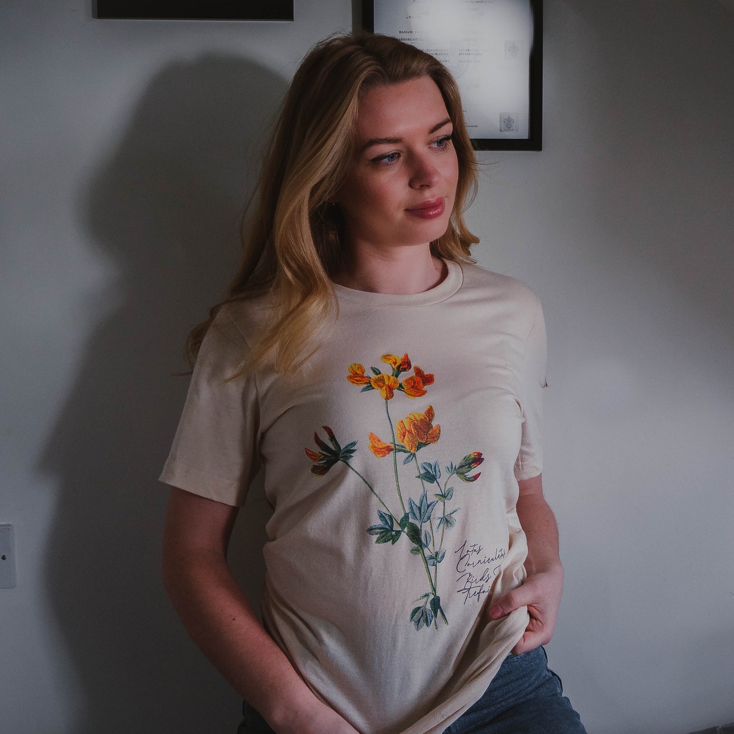 Lotus Corniculatus (Bird's Foot Trefoil) Unisex Tee